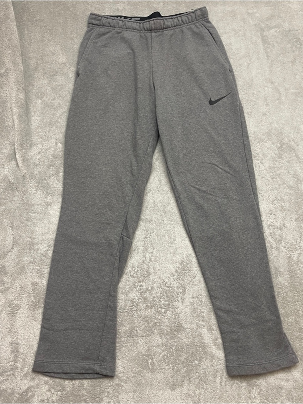 Nike Sweatpants Men M Gray Straight Leg Open Hem Fleece CZ6381